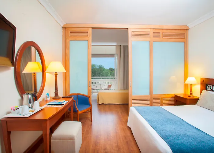 منتجع Iberostar Kerkyra Golf