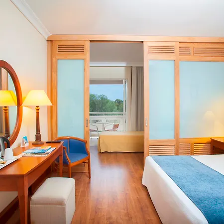 Üdülőközpont Iberostar Kerkyra Golf