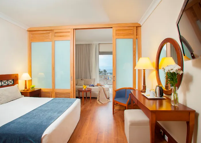 Курортный комплекс Iberostar Kerkyra Golf 4*